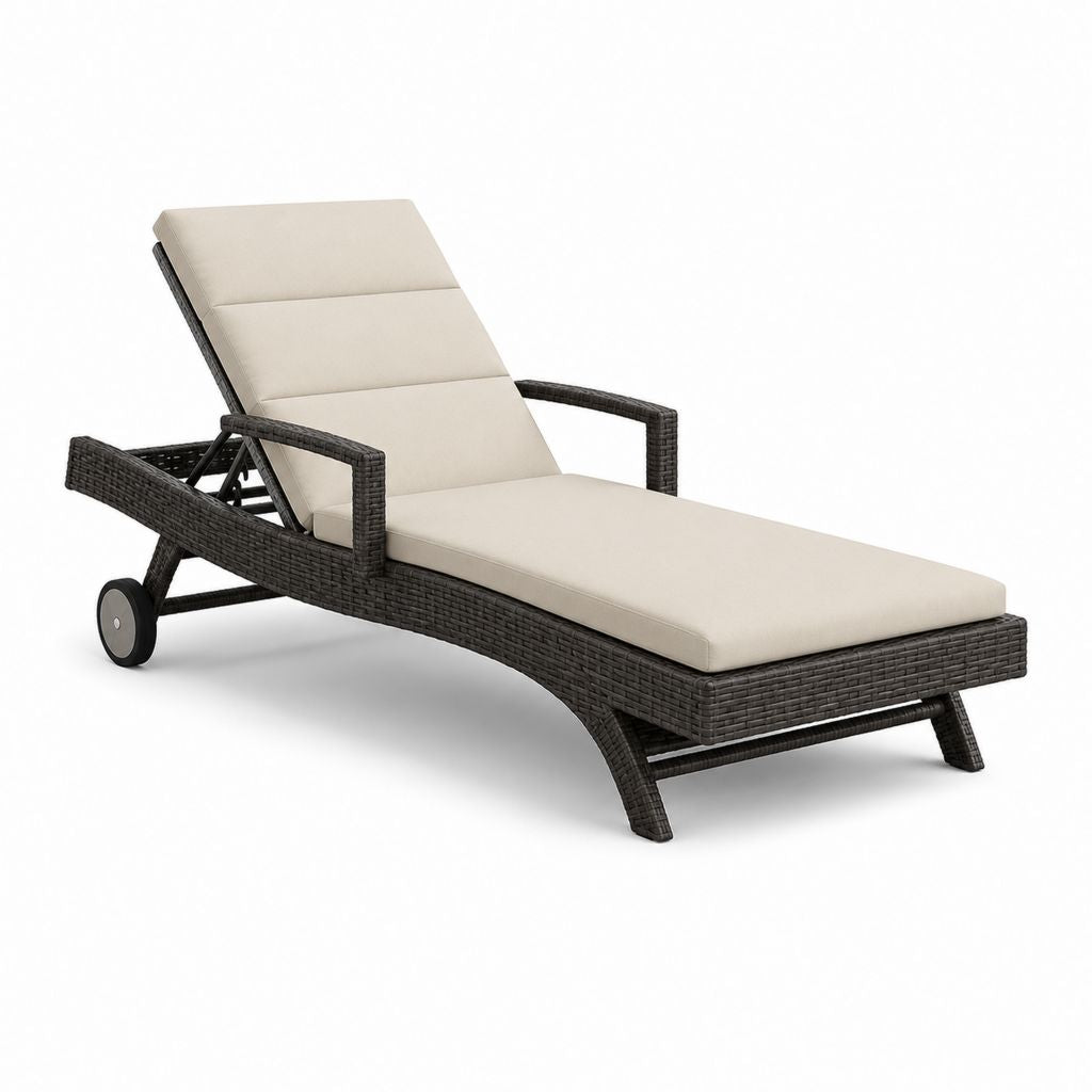 Bain de soleil réglable à roulettes en résine tressée brun avec coussin beige 200 x 65 x 35 cm